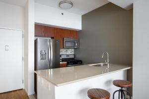 Chelsea 1br w gym doorman nr High Line NYC-1123