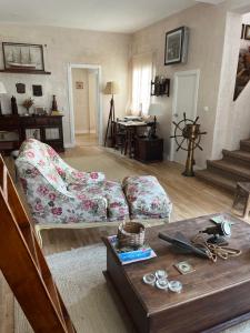 Chalet Ciudad Ducal con piscina y jardin