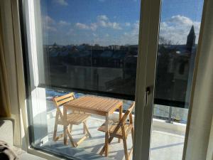 Paradis Express face à la gare guillemins