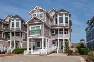 Queen Elizabeth 8 Bedroom Oceanfront Home - Nags Head