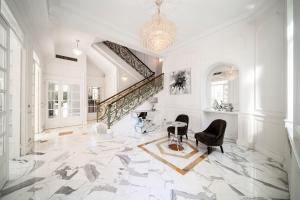 REF 1981 - Cannes Center - Particular town house for rent