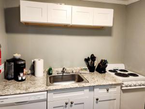 TWO BEDROOM HOME IN BEAUTIFUL DOWNTOWN LAKELAND