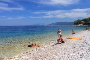 Apartments by the sea Prigradica, Korcula - 22119