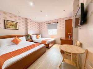Phòng 4 Người Có Ban Công (Quadruple Room with Balcony)