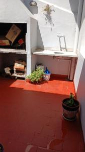 Amplio y luminoso ph en zona guemes, acceso por escalera