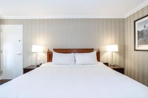 Sandman Signature Edmonton Downtown Hotel
