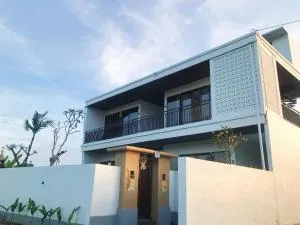 Henrynatha guesthouse - Tanjungan