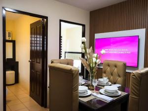 Affordable 2 Bed Condo Rental in Davao City with Wifi & Netflix, Swimming Pool, Gym & Billiard Hall