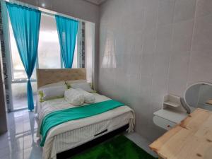 Villa di Kota Batu dengan Private Pool