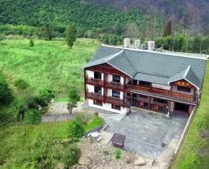 Zhangjiajie Mountainside - Zhangjiajie