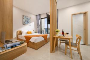 Lucky Apartment & Café