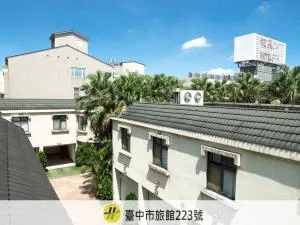 楓采汽車旅館 - Dongshi