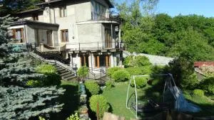 дом в цхнети - Bolnisi