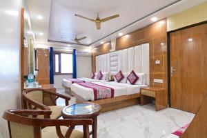 Hotel Glow Inn Paharganj-3 Mins Walk From New Delhi Railway Station