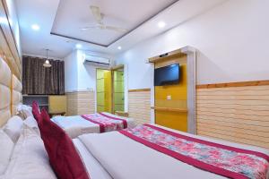 Hotel Glow Inn Paharganj-3 Mins Walk From New Delhi Railway Station