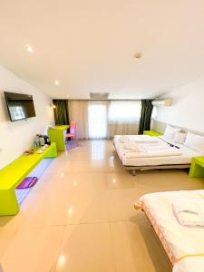 Budget Triple Room room in Christina Hotel