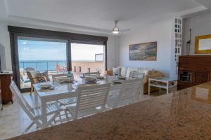 rentafive - Piscina - Arenales - Vistas al mar