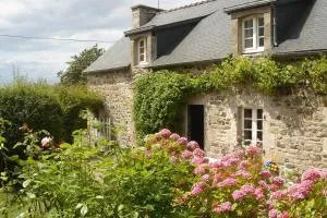 212 - Maison en pierre de 5 chambres située entre les stations balnéaires d'Erquy et de Fréhel - 弗雷埃勒