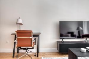 Nolita 1BR w Elevator Roof Deck nr SoHo NYC-907