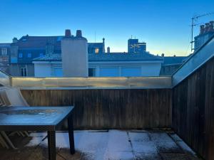 Le Central Victoria VI