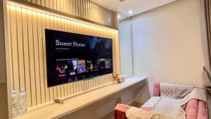 West Vista Apartment JKT Modern Design w55” TV and 40mbps Wi-fi