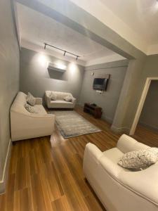 أجنحة هدوء الفندقية