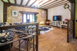 Abad casa Siguenza 250m2 vivienda y exterior