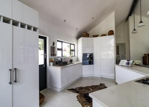 Leisure Isle 2 bedroom home with essential power.