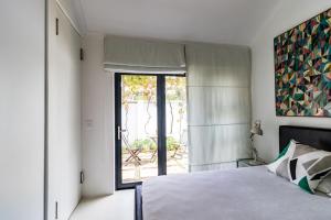 Leisure Isle 2 bedroom home with essential power.