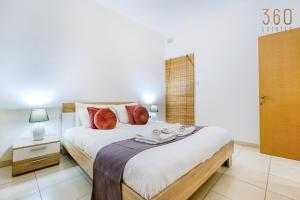 Modern 1BR home with Private Balcony in St Julians by 360 Estates