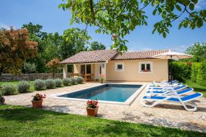 Elegant Villa with Private Pool and Stunning Garden in the Picturesque Village of Brhanići