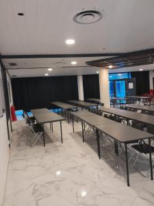Hotels Crystal Hotel Saint Denis Basilique : photos des chambres