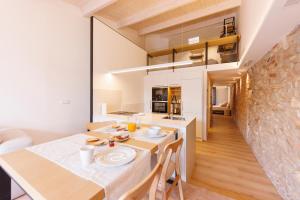 Bravissimo Ballesteries Penthouse, Monthly Apartment