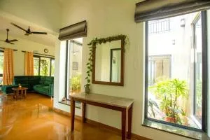 Calm Waters Beach House - ECR Paramankeni - Cheyūr