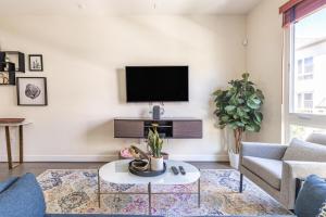 San Mateo 2br w parking ac nr shops parks SFO-1555