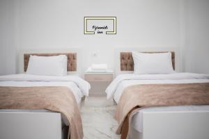 Egyptus Pyramids Inn