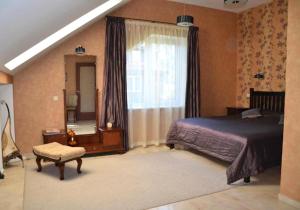 Classic Car Museum Apartment