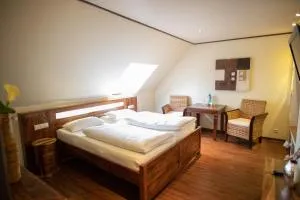 Vier Jahreszeiten Rooms - Husum