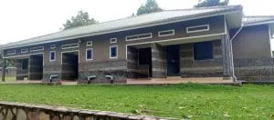 Rwenzori Base camp tour Holiday Inn - Bugoye