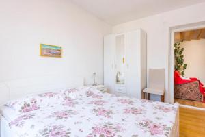 Sunset house with seaview