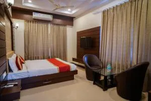 Tiger's Trail Hotel & Food Court - Devgarh