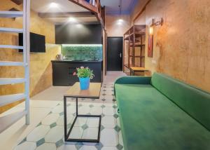 HB apartments Lado Asatiani