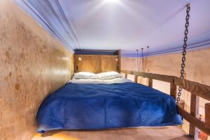 HB apartments Lado Asatiani