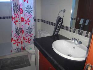 2 Bedroom Luxury Flat in Mombasa, Kenya.