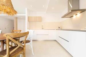 Roses Casc Antic SL Sabater 5