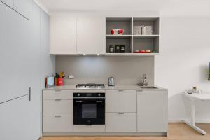 Brunswick 1-Bedroom Gem by Short & Long Stays