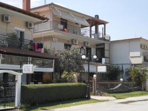 Dimitra House
