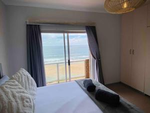 Beachfront 3 bedroom house