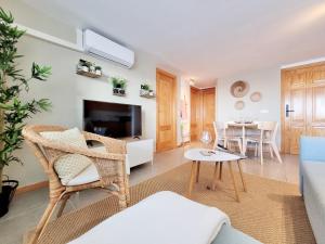 Attic 10 by Grupo Compostelana