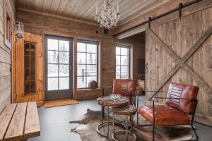 Luxurious cottage with sauna overlooking mountains